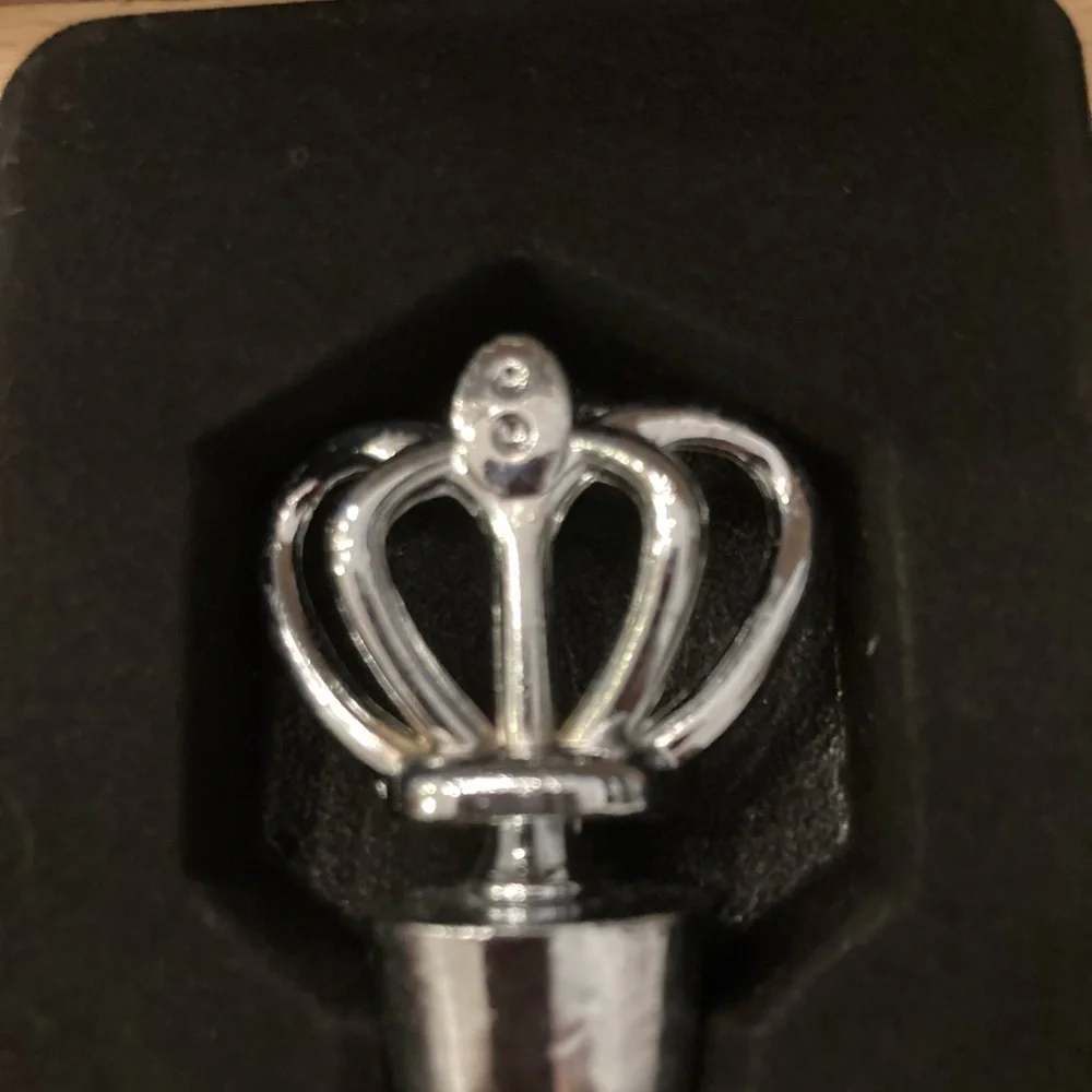 Wine Stopper Decorative Crown  - Silver - NIB